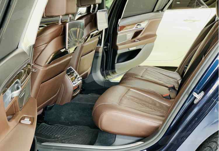 BMW 7 серии VI (G11/G12)