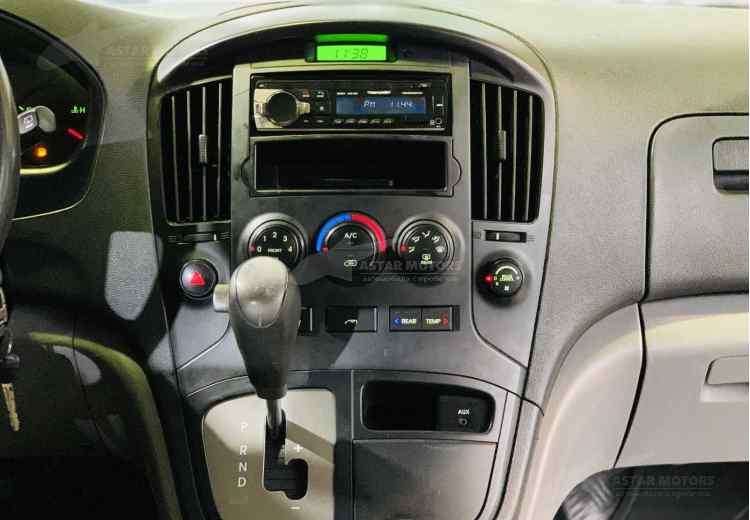 Hyundai Grand Starex