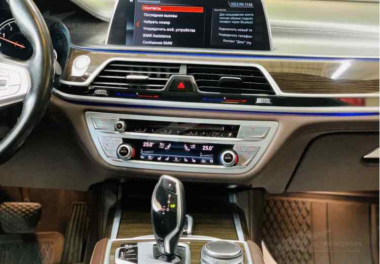 BMW 7 серии VI (G11/G12)