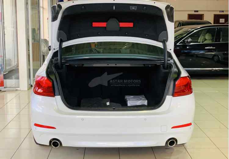 BMW 5 серии VII (G30/G31)