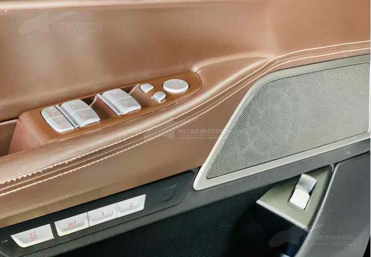 BMW 7 серии VI (G11/G12)