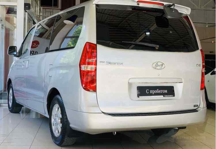 Hyundai Grand Starex