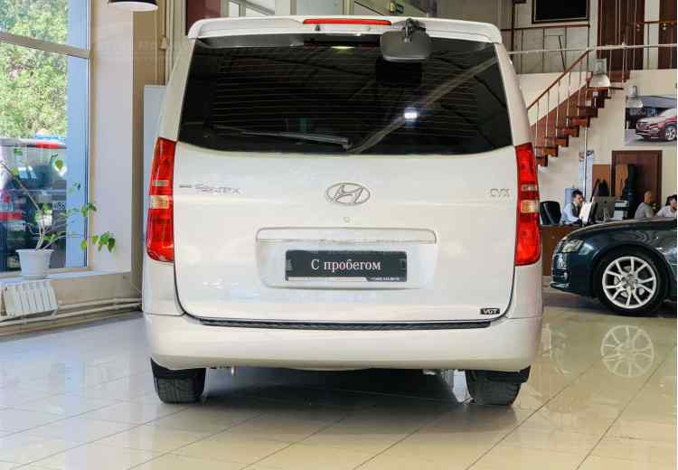 Hyundai Grand Starex