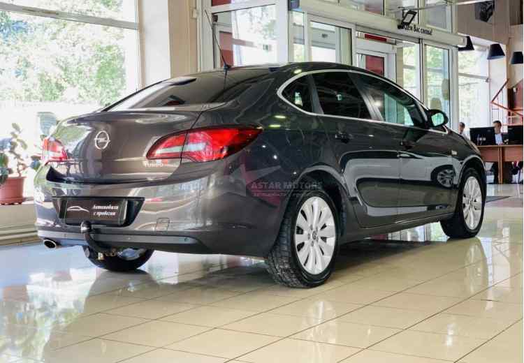 Opel Astra J Рестайлинг