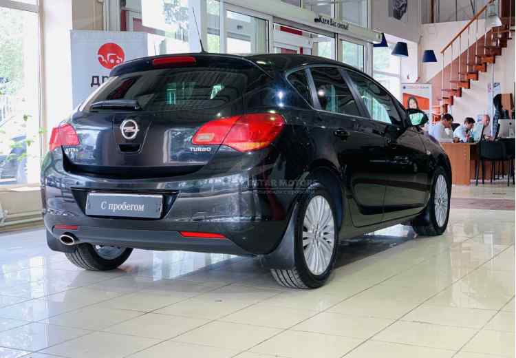 Opel Astra J