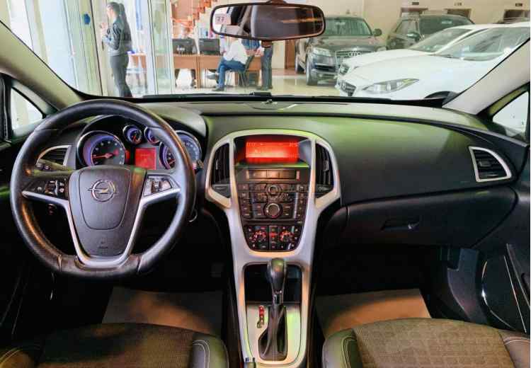 Opel Astra J Рестайлинг