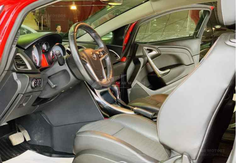 Opel Astra J Рестайлинг