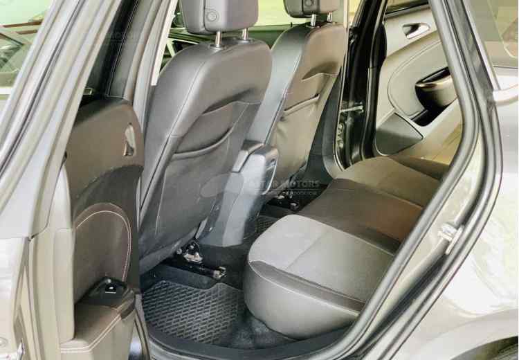 Opel Astra J Рестайлинг