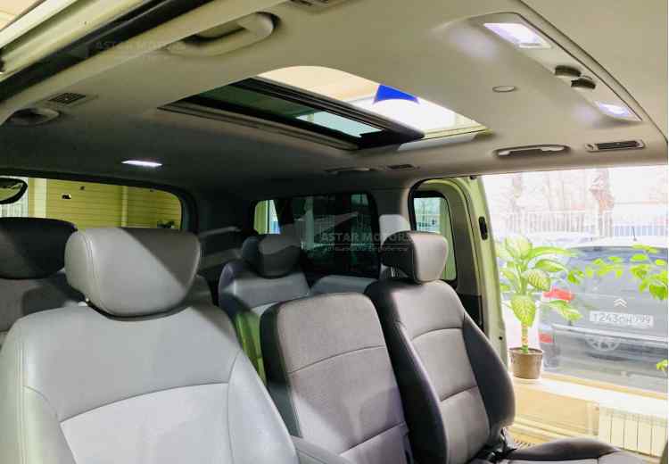 Hyundai Grand Starex