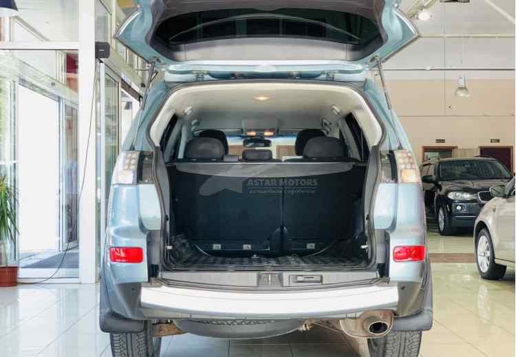 Mitsubishi Outlander II