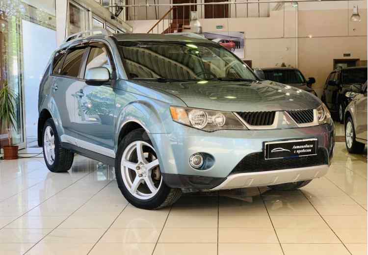 Mitsubishi Outlander II