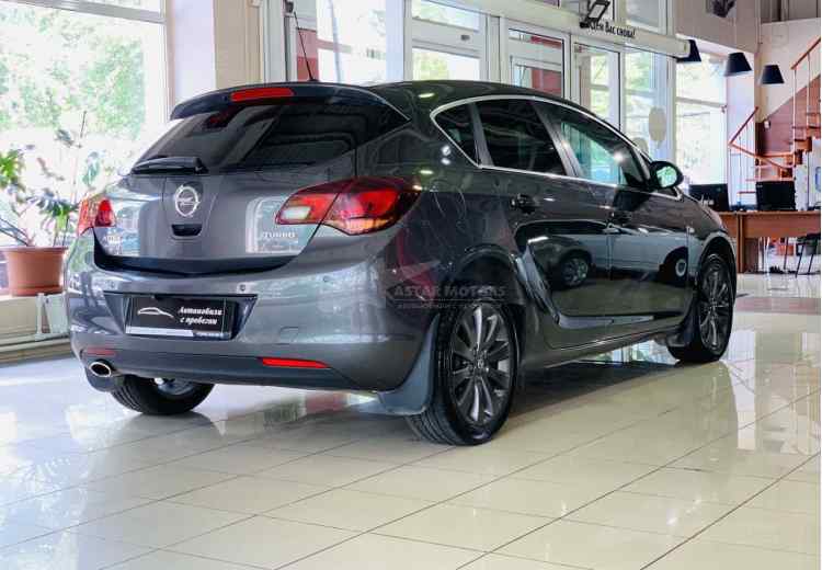 Opel Astra J Рестайлинг