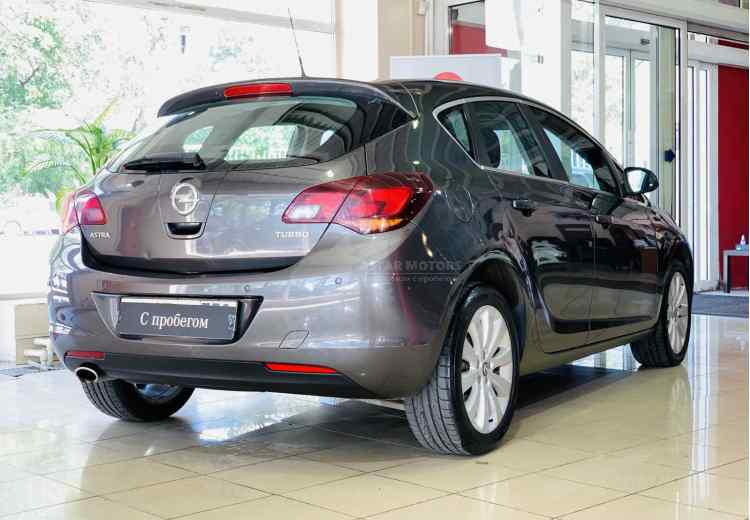 Opel Astra J Рестайлинг