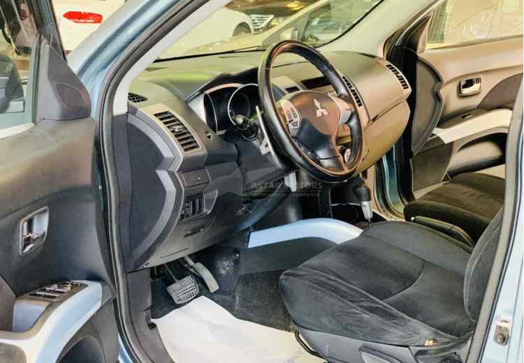 Mitsubishi Outlander II