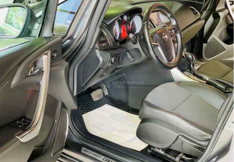 Opel Astra J Рестайлинг