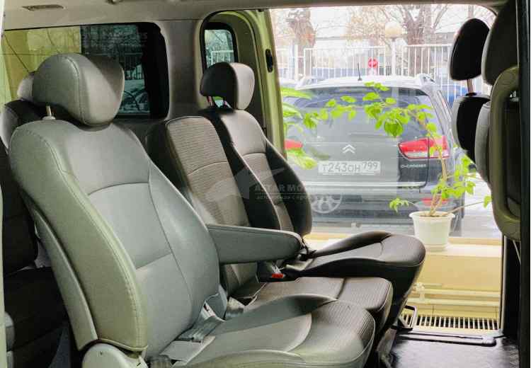 Hyundai Grand Starex