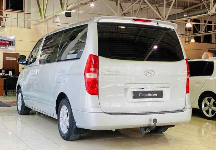 Hyundai Grand Starex