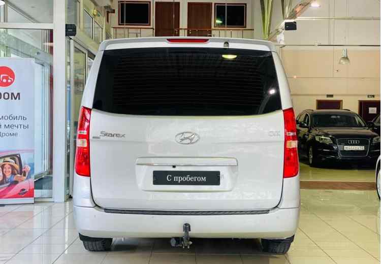 Hyundai Grand Starex