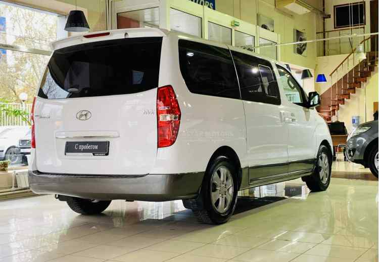 Hyundai Grand Starex