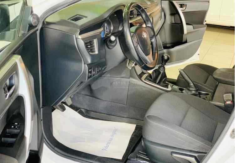 Toyota Corolla XI (E160, E170)