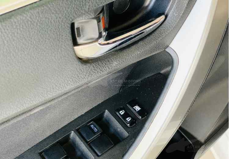 Toyota Corolla XI (E160, E170)