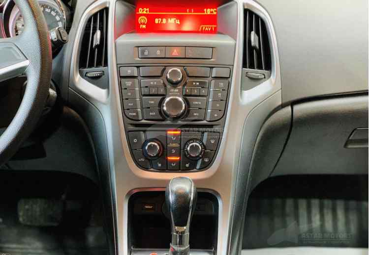 Opel Astra J Рестайлинг