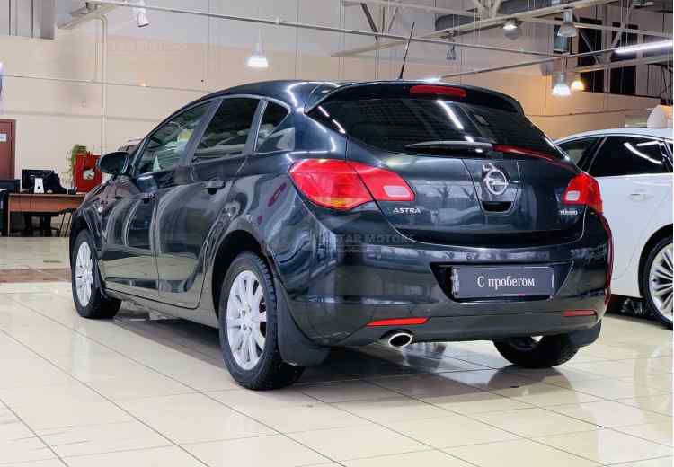 Opel Astra J Рестайлинг