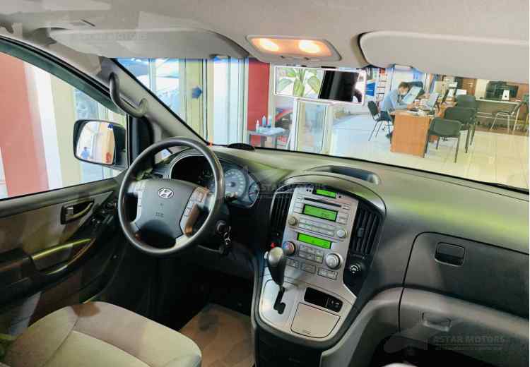 Hyundai Grand Starex