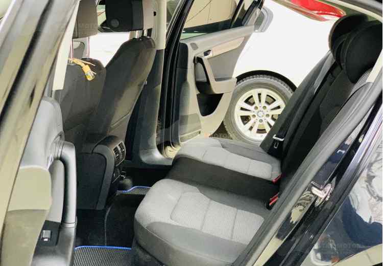 Volkswagen Passat B7