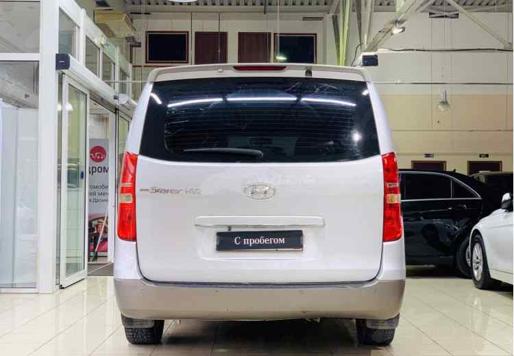 Hyundai Grand Starex