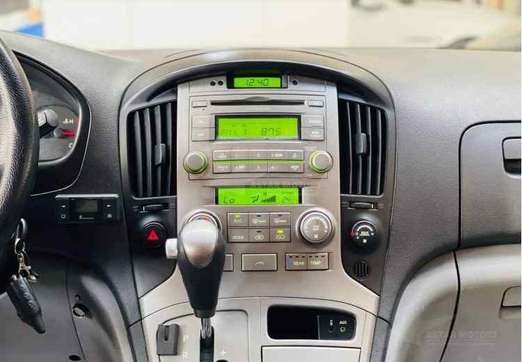 Hyundai Grand Starex