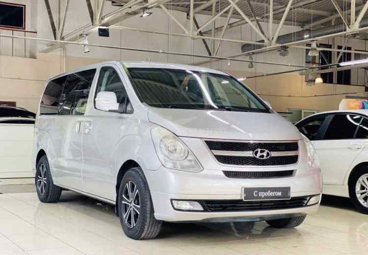 Hyundai Grand Starex