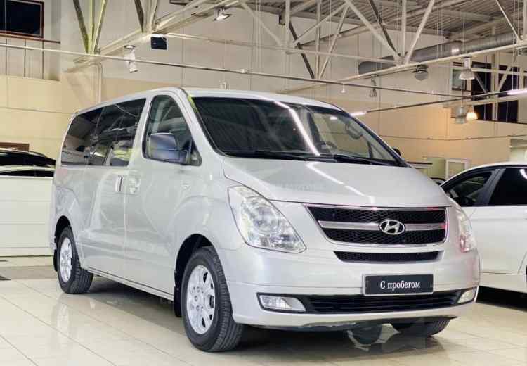 Hyundai Grand Starex