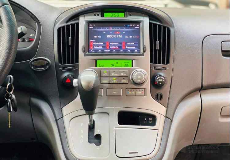 Hyundai Grand Starex