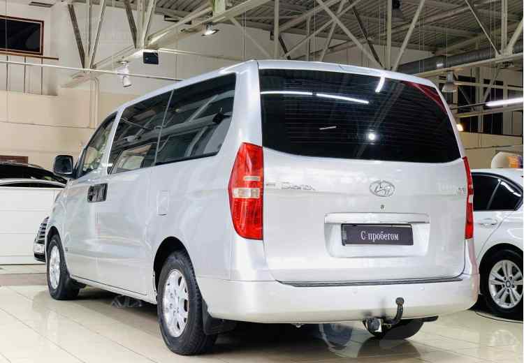 Hyundai Grand Starex