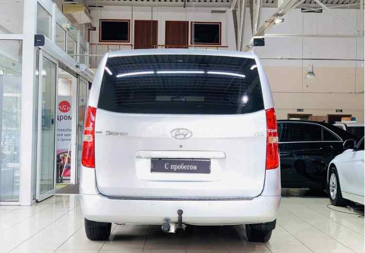 Hyundai Grand Starex