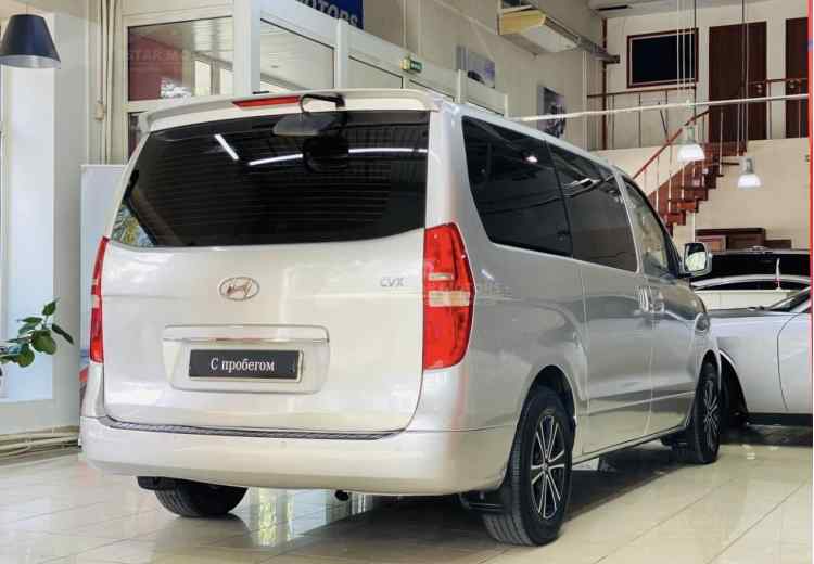 Hyundai Grand Starex