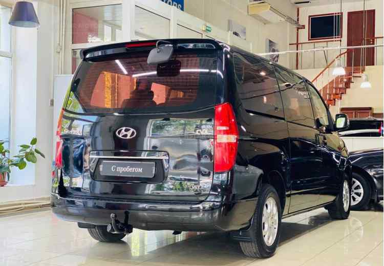 Hyundai Grand Starex