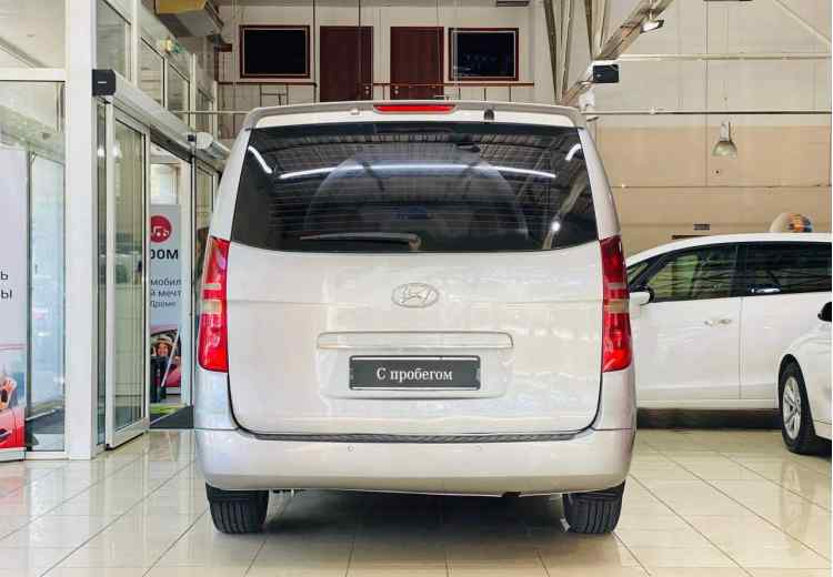 Hyundai Grand Starex