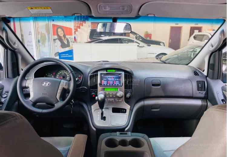 Hyundai Grand Starex