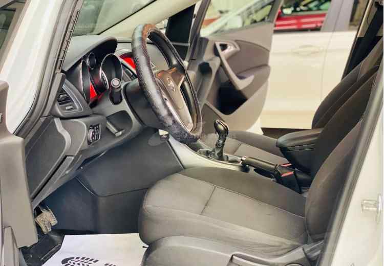 Opel Astra J Рестайлинг