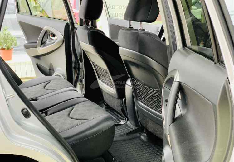 Toyota RAV4 IV (CA40)