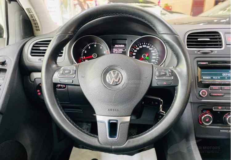 Volkswagen Golf VII