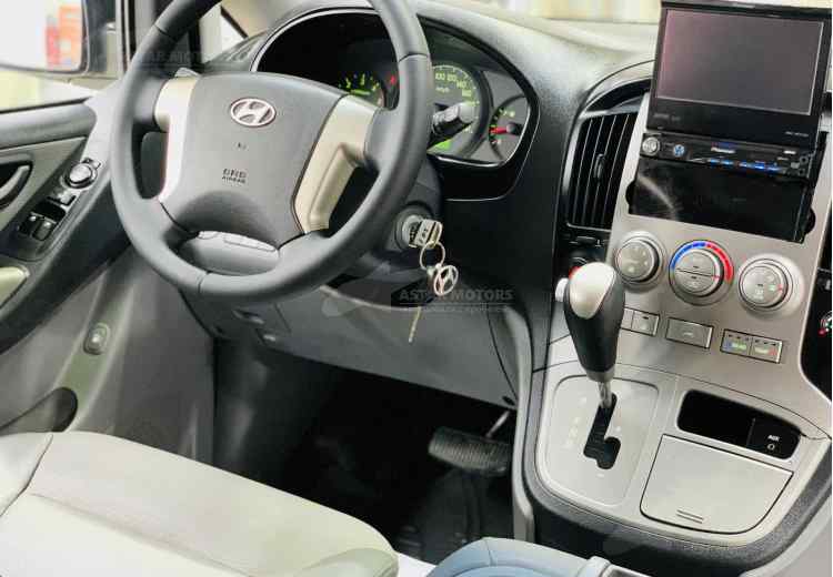 Hyundai Grand Starex