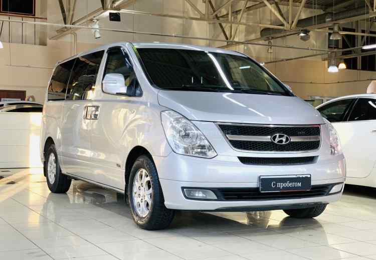 Hyundai Grand Starex