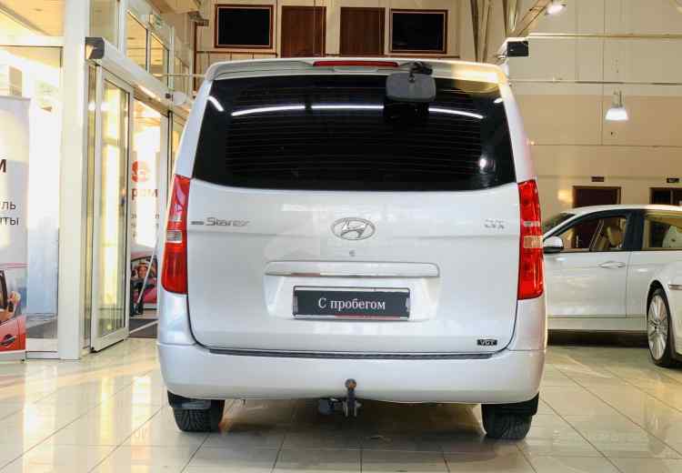 Hyundai Grand Starex