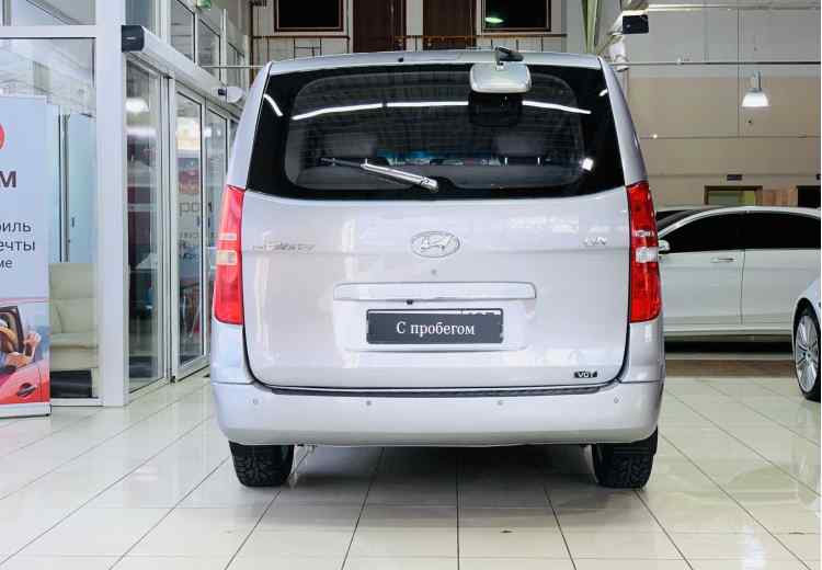 Hyundai Grand Starex