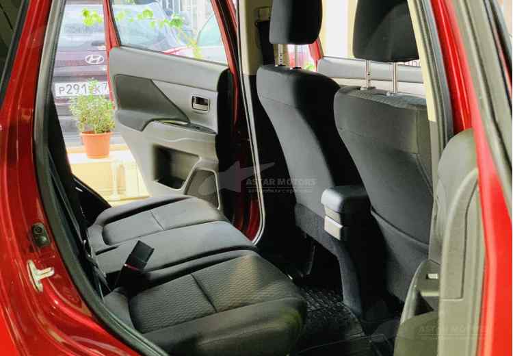 Mitsubishi Outlander III Рестайлинг