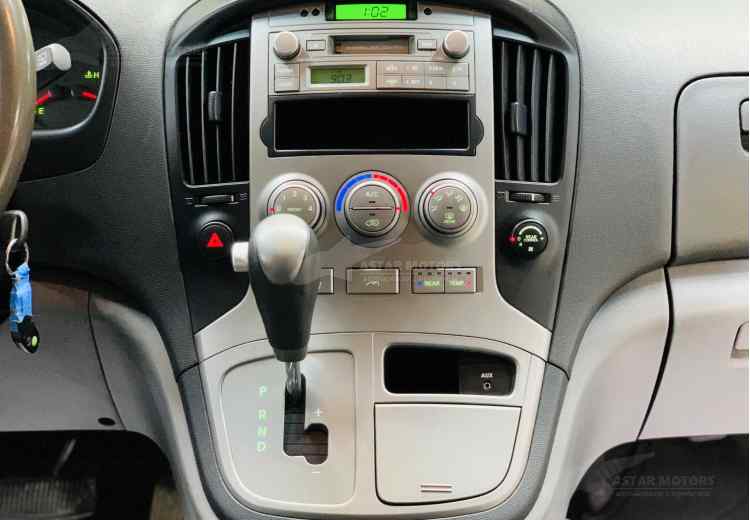 Hyundai Grand Starex