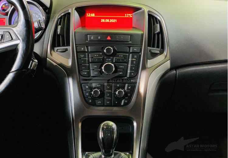 Opel Astra J Рестайлинг